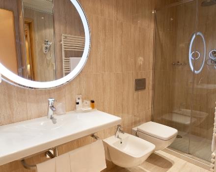 pour votre voyage d'affaires, ne pas abandonner confort et réservez dès maintenant votre Business Suite avec salle de bain spacieuse dans un hôtel 4 étoiles dans le Centre de Turin