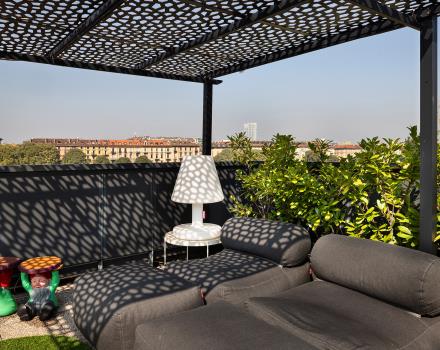 Un''oasi di relax a Torino Porta Nuova: il rooftop del nostro hotel